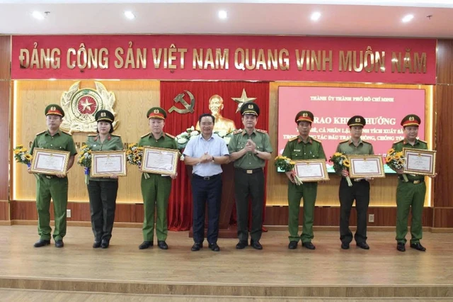 Công an TPHCM phá hàng loạt vụ án lớn và bắt giữ toàn bộ đường dây tội phạm 58 người