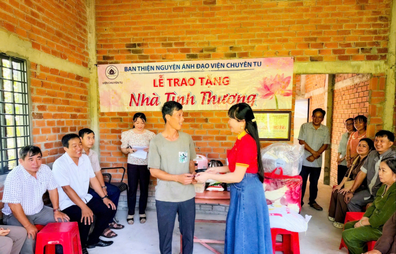 Nữ hoàng Nhân ái Đặng Ánh Tuyết: Bản lĩnh của “nữ tướng” nhân ái Việt Nam